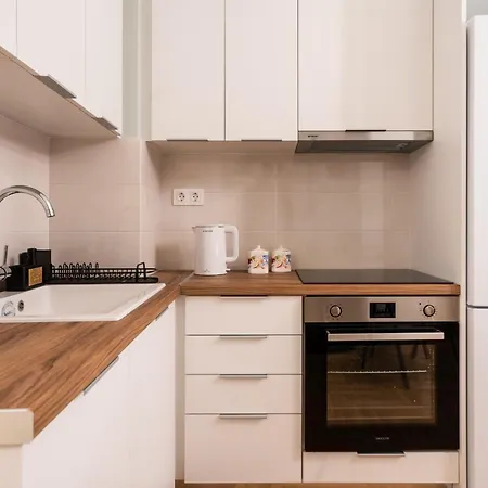 Apartment Retro-modern Echoes Athens