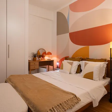 Retro-modern Echoes Apartment